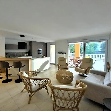 Apartamento T3 Spacieux Dans De Standing Fréjus