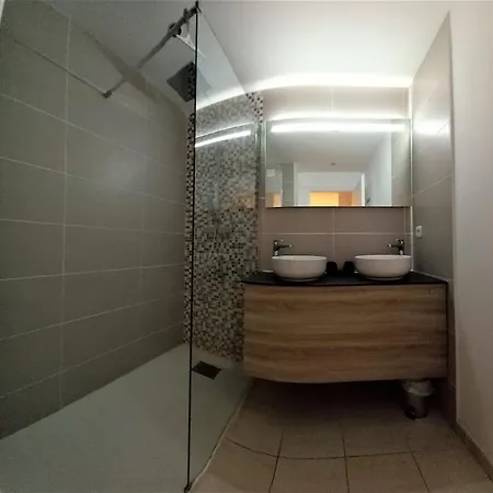 T3 Spacieux Dans De Standing